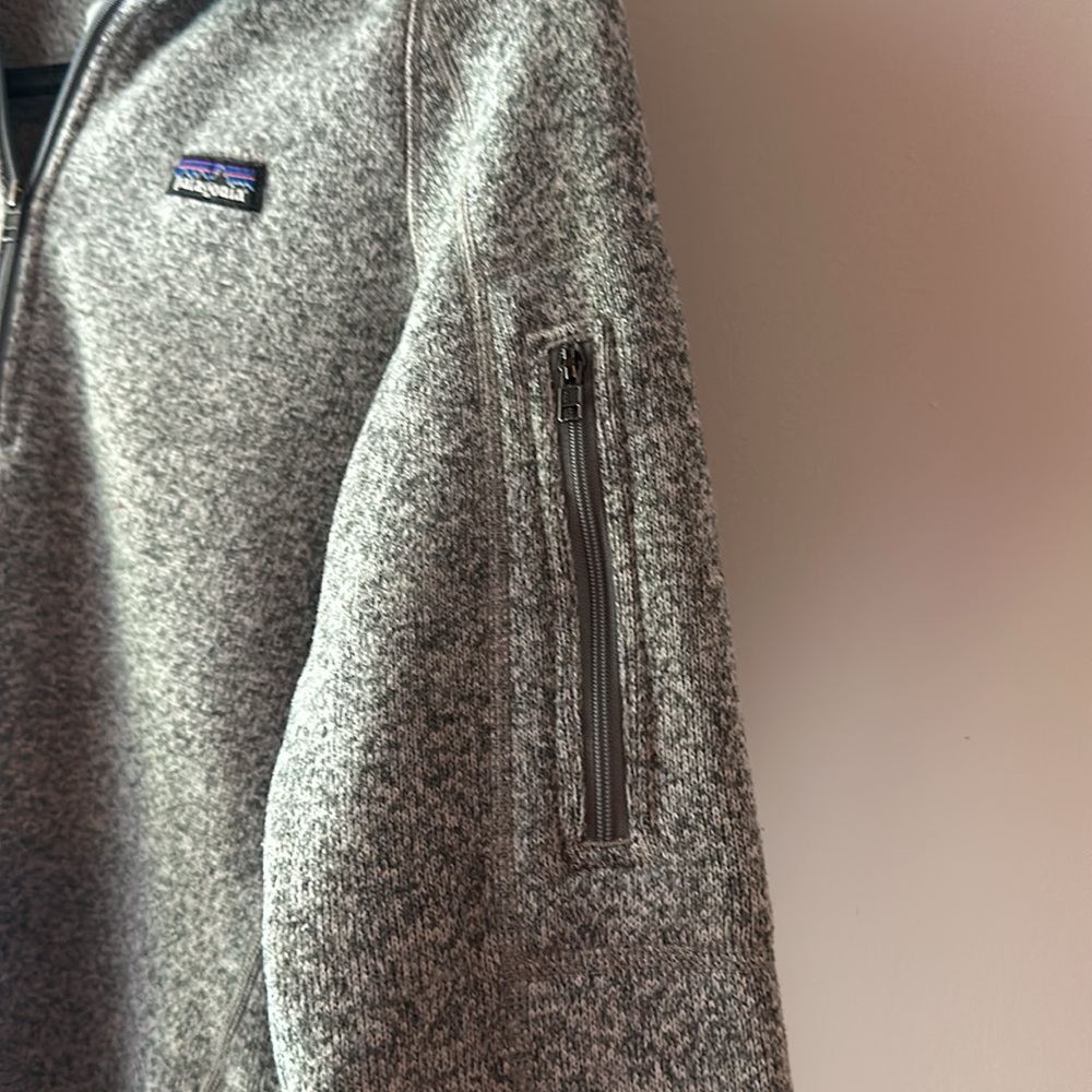 Women’s grey Patagonia - Picture 3 of 4